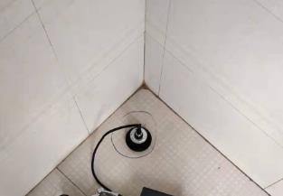 泸定卫生间漏水维修之 loft 夹层储藏室毗邻暗管渗水哪家好，推荐诚匠小爱修缮
